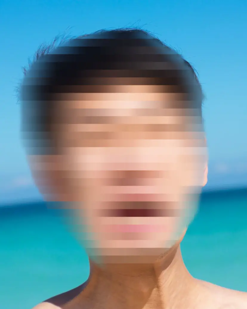 成島麻世