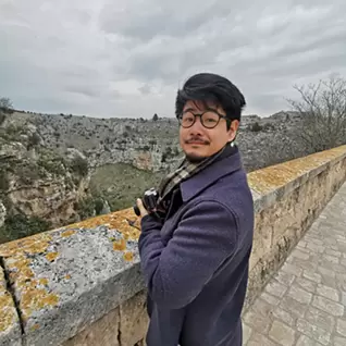 秋山 美月