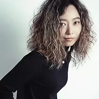 小林 繭乃