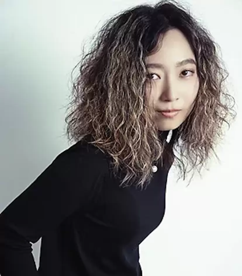 小林 繭乃