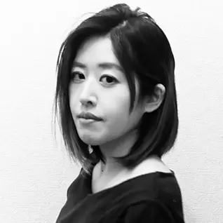 林 麻依子