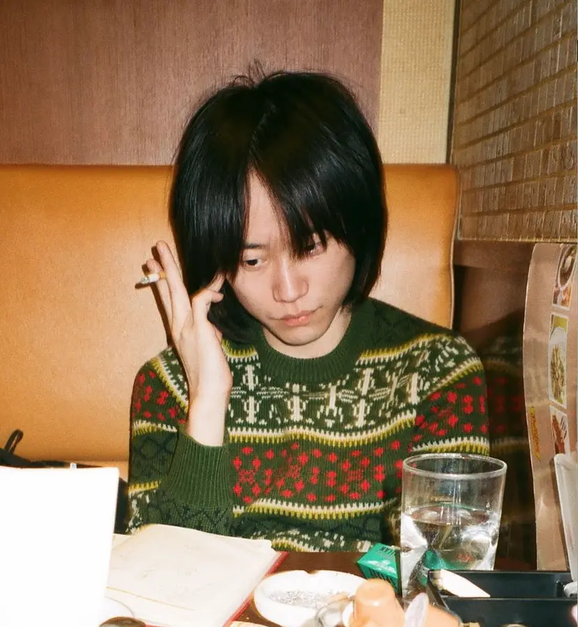 I want to hold your hand by 田中 良佑 Ryosuke N. Tanaka 現代アートの販売・通販
