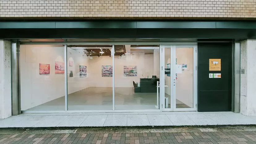 GALLERY TOMO