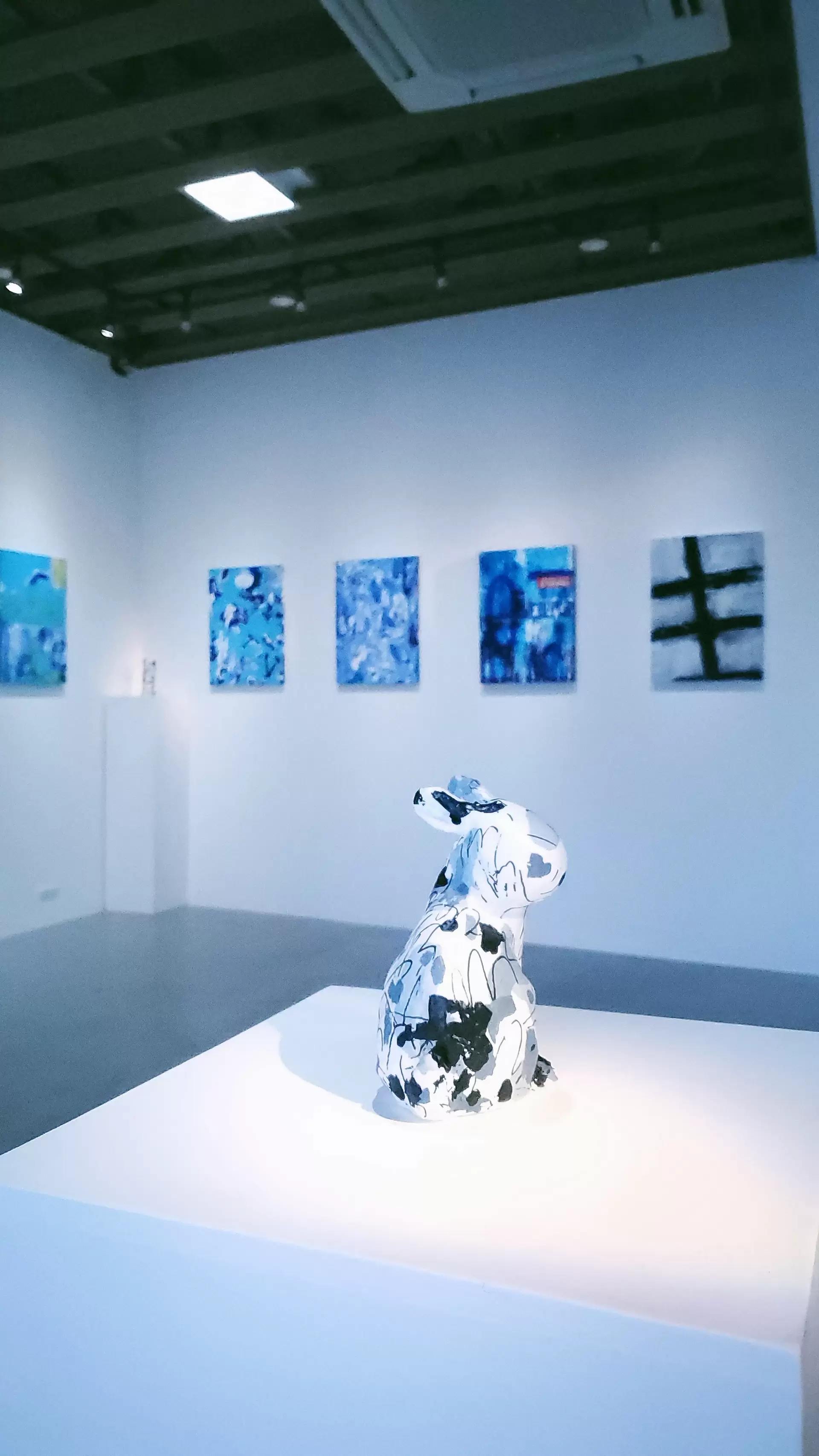 GALLERY TOMO | Gallery Information & Exhibitions | ArtSticker