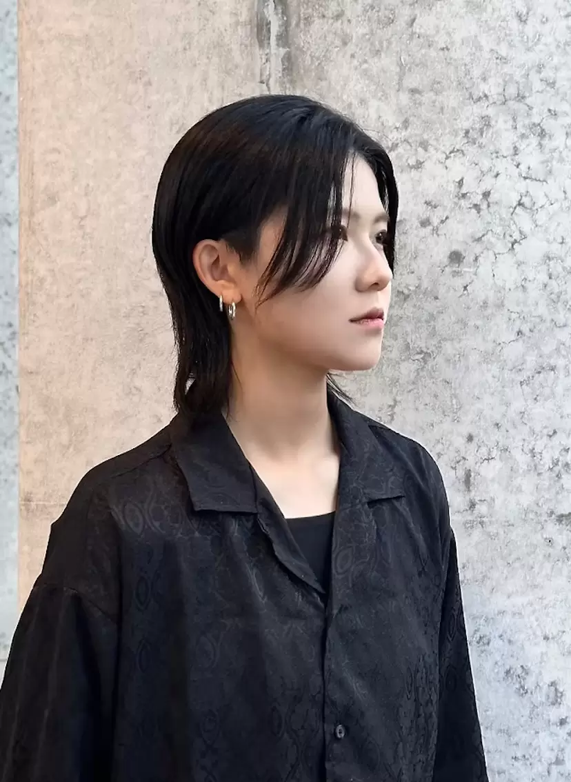安達 響