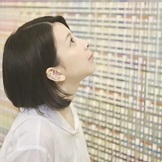 川人 綾