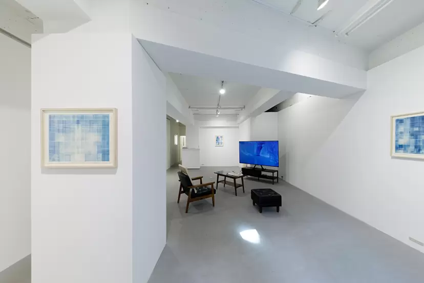 Saori Miyake “Nowhere in Blue” (2023), Installation viewPhoto by Shintaro Yamanaka (Qsyum!) ©Saori Miyake, courtesy of the artist and WAITINGROOM