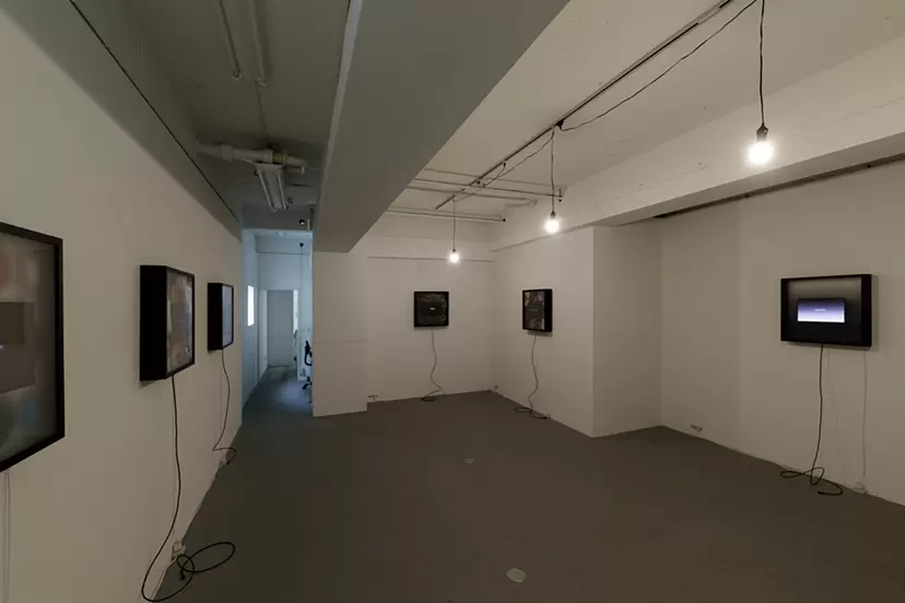 exonemo "On Memory" (2023), Installation view Photo by Shintaro Yamanaka (Qsyum!) ©exonemo, courtesy of the artist and WAITINGROOM