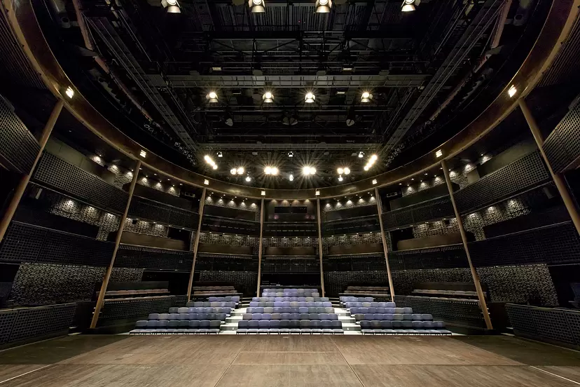ACM Theatre Photo by Jun Tazawa