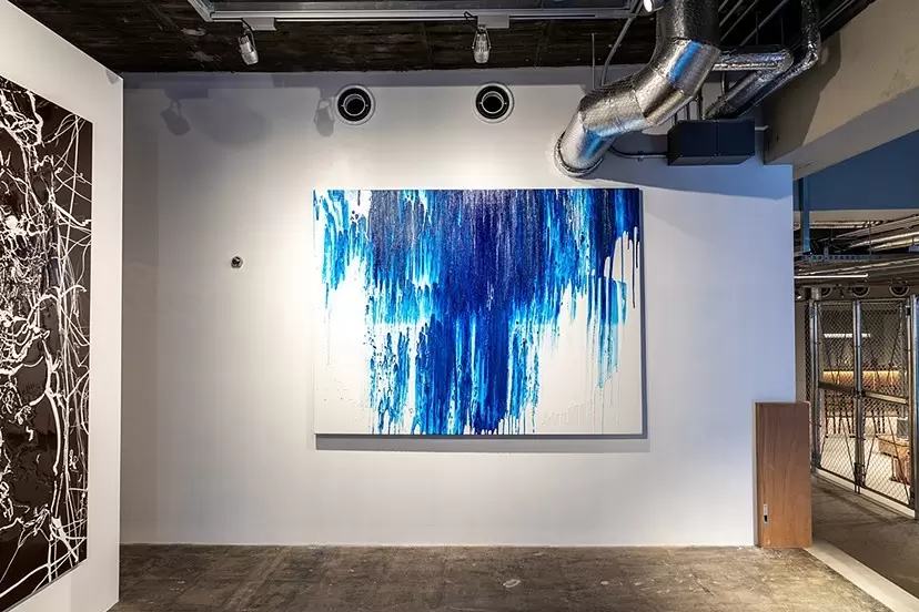 国内外で活躍する様々なアーティストの個展開催