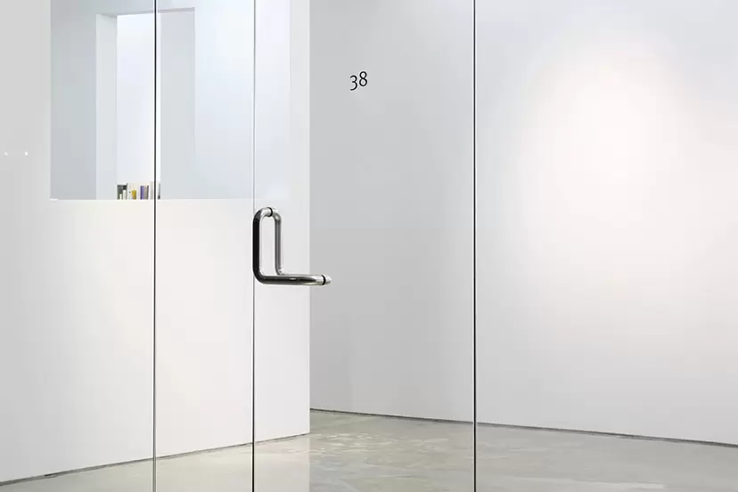 Space designed: DAIKEI MILLS  Photography: Yuichi Ihara   