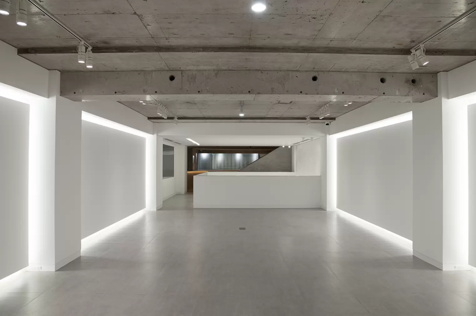 √K Contemporary