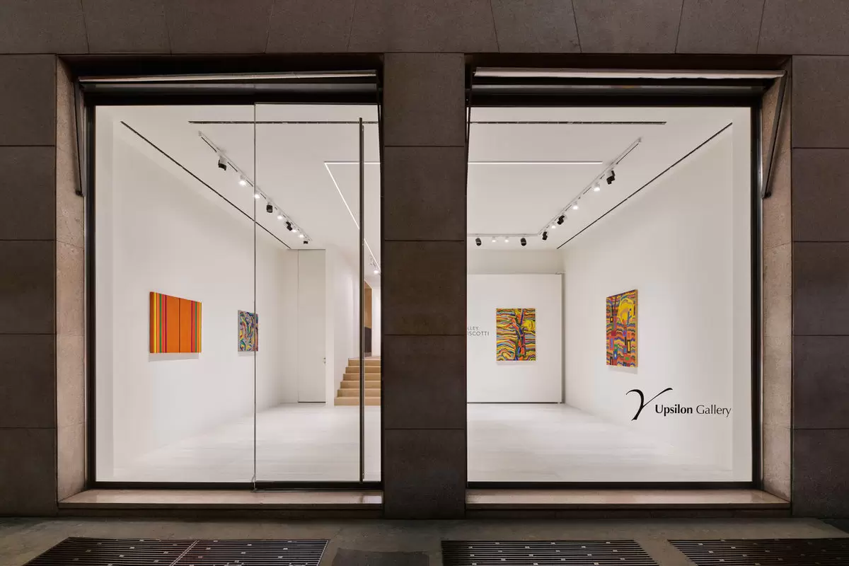 Upsilon Gallery Via Gastone Pisoni 2