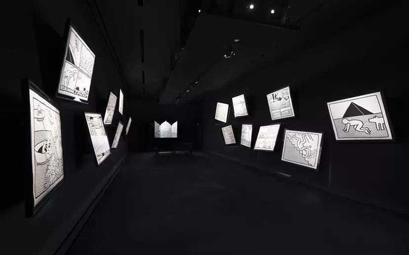 2. 黑暗展厅 All Keith Haring Artwork ©Keith Haring Foundation Courtesy of Nakamura Keith Haring Collection