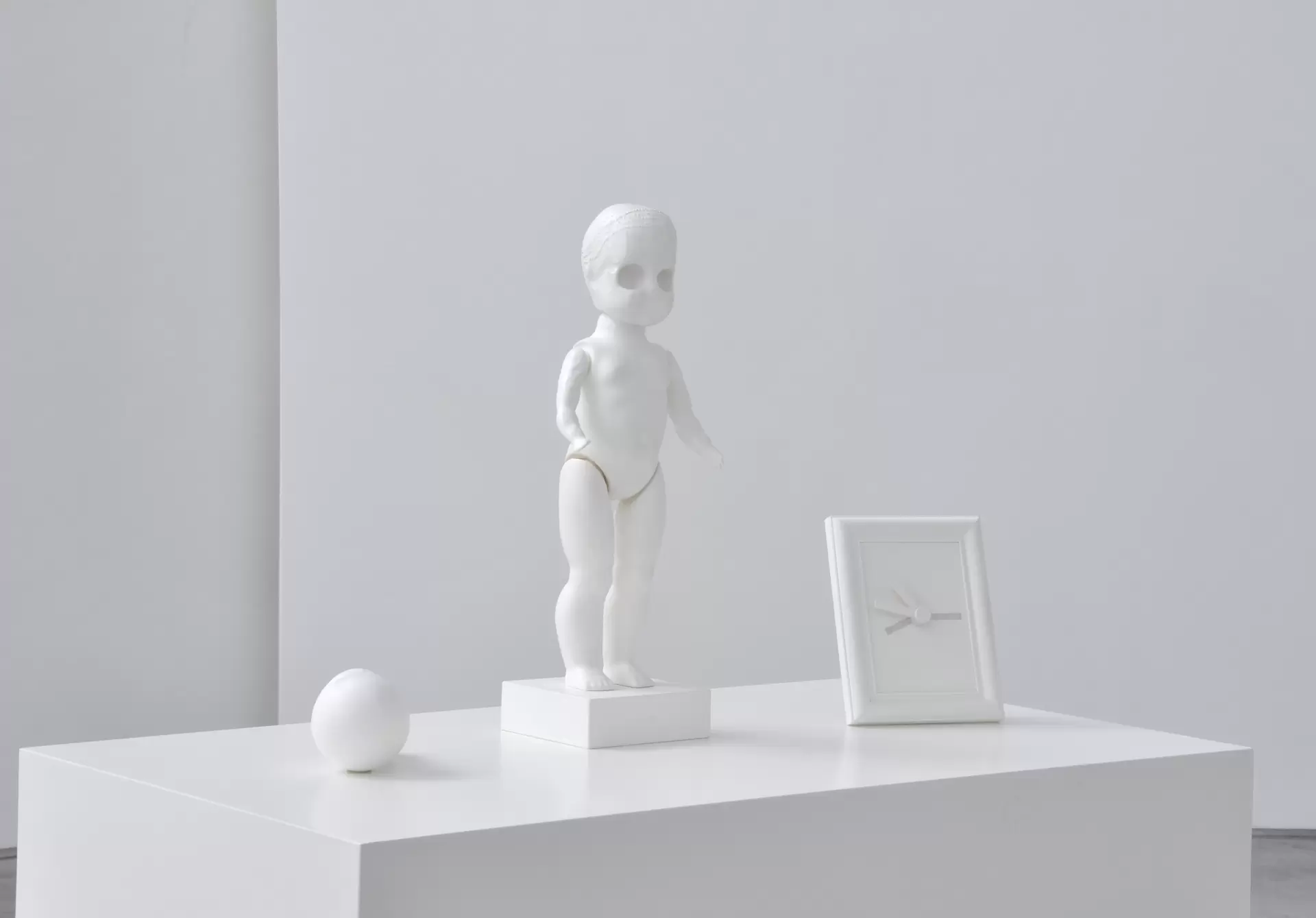 Kazuo Okazaki – Mono no Kioku (The Memory of Objects) : A