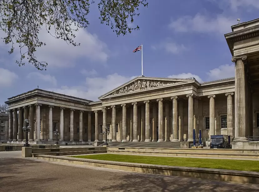 大英博物館が所蔵の宝飾品を窃盗、破損した職員を解雇｜ARTnews JAPAN