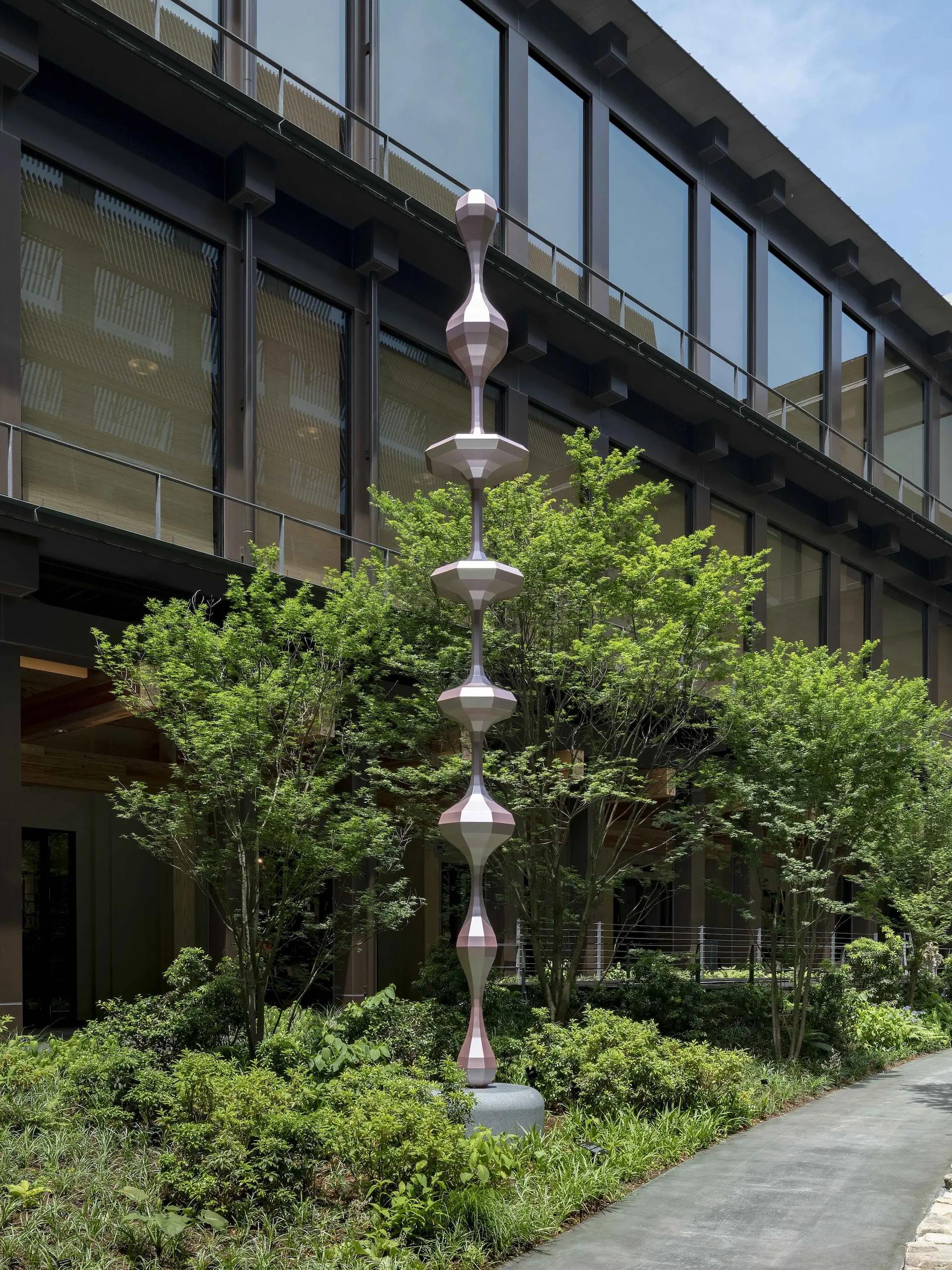 新風館 ShinPuhKan × The Chain Museum | ArtSticker