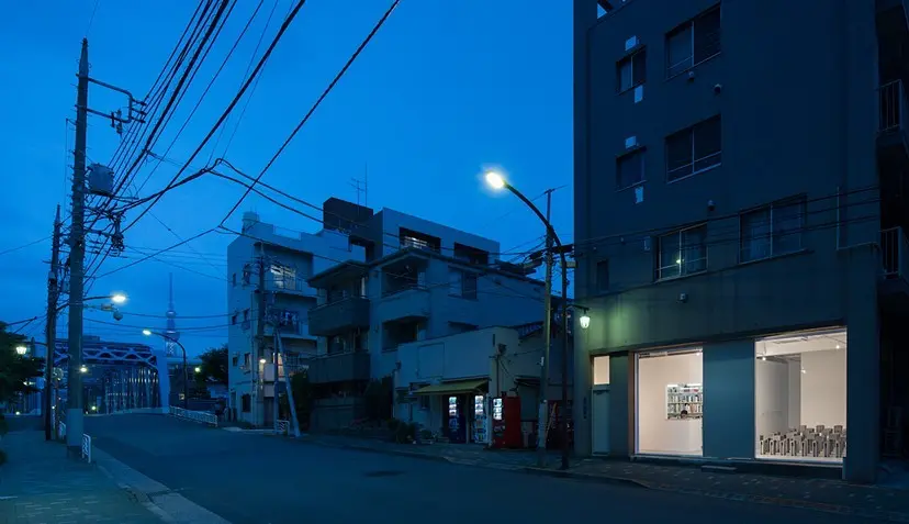 田中繁吉、椅子による、希少な画集より、新品高級額・額装付、状態良好 田中和人個展『Picture(s)』 | ArtSticker