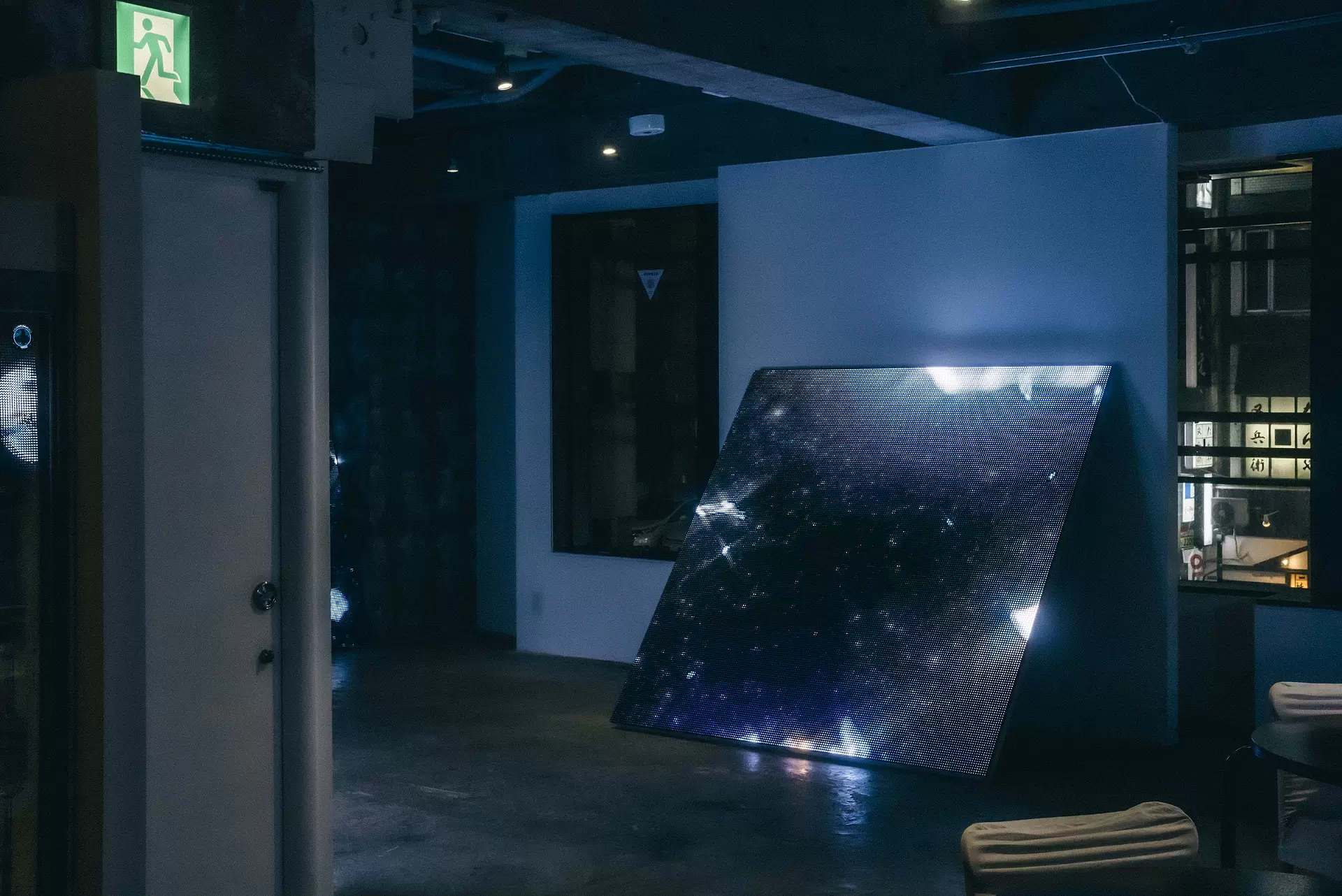 立石従寛・保良雄「Gravitation」 | ArtSticker