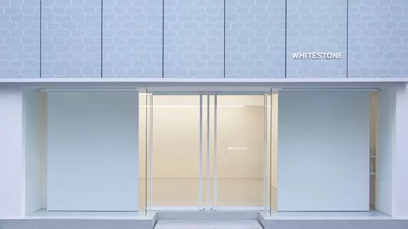 風景画・笹口淳（すなお）作「奈良薬師寺」 風景画・笹口淳（すなお）作「奈良薬師寺」 The torrent in seconds