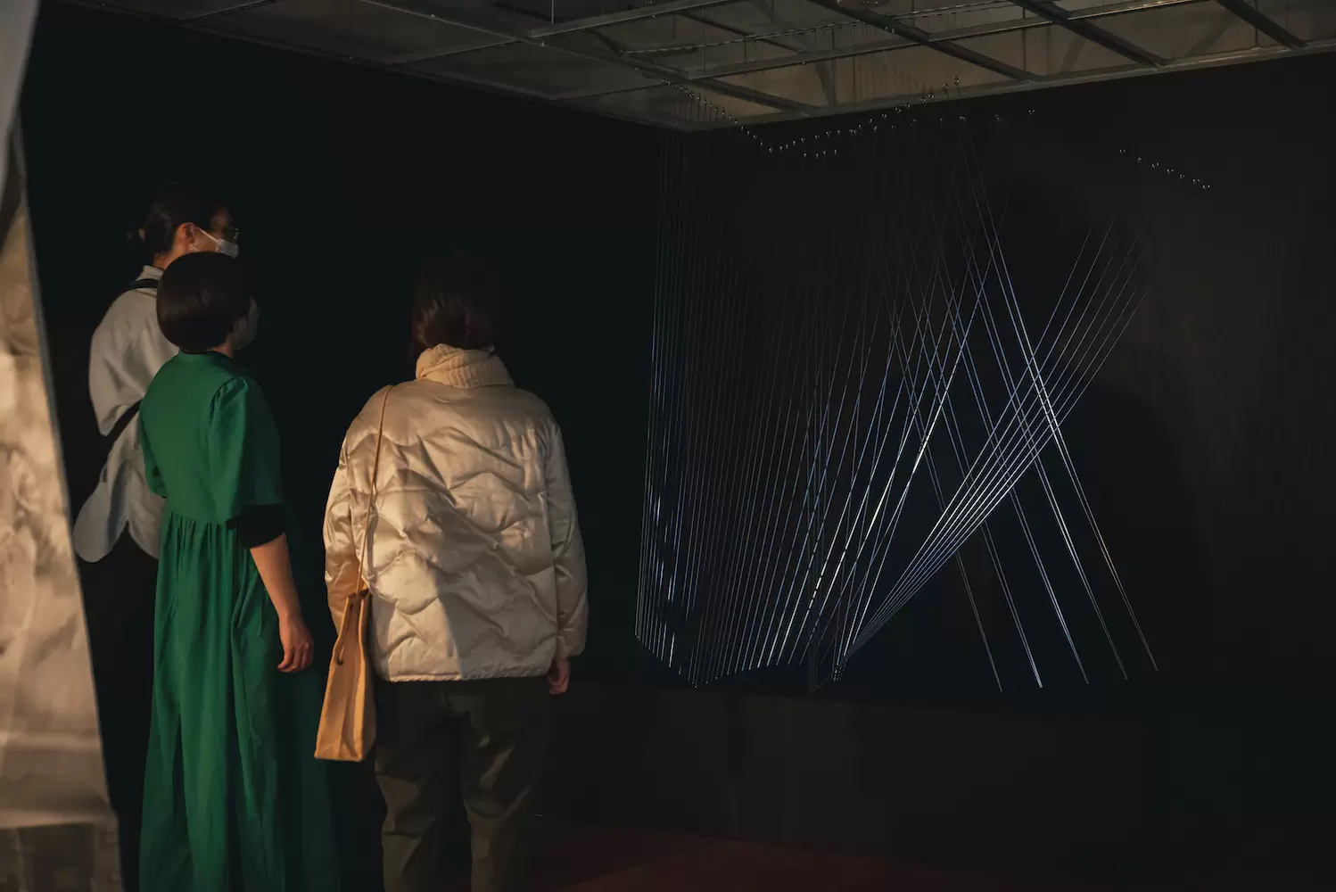 終了間際!現代アート作品 海辺の 女性 68/100サイン入り! 終了間際!現代アート作品 海辺の 女性 68/100サイン入り!