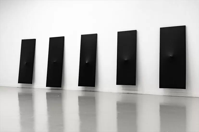 Yo!SHIKO 個展 「mirror on the wall,」