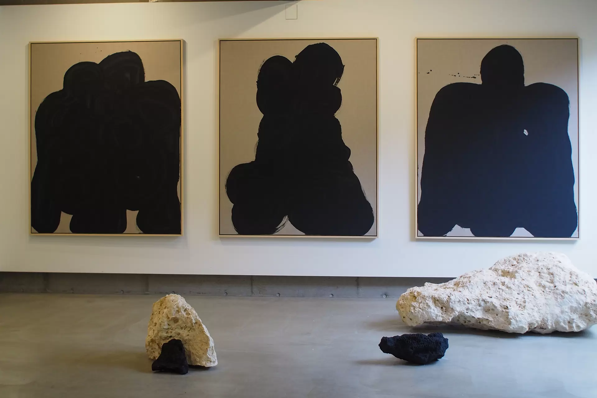 新城大地郎 個展「赤」 | オンラインチケット販売 | ArtSticker