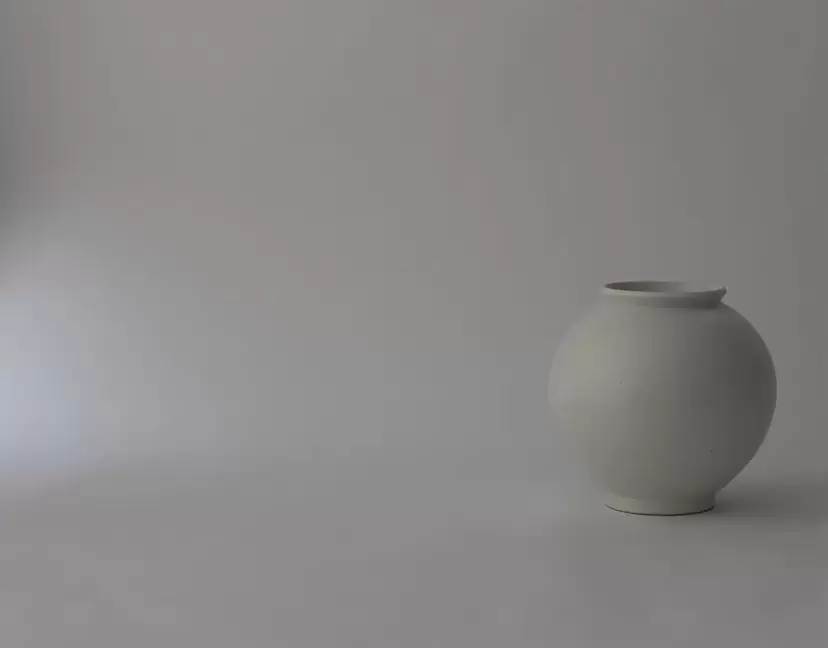 Lee Yong Soon Exhibition “Full Moon Jars” (Taru Hangali)