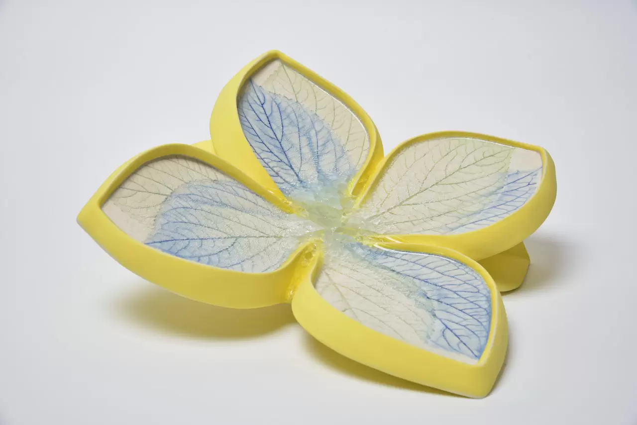 田嶋悦子 Hydrangea -水の器- | ArtSticker