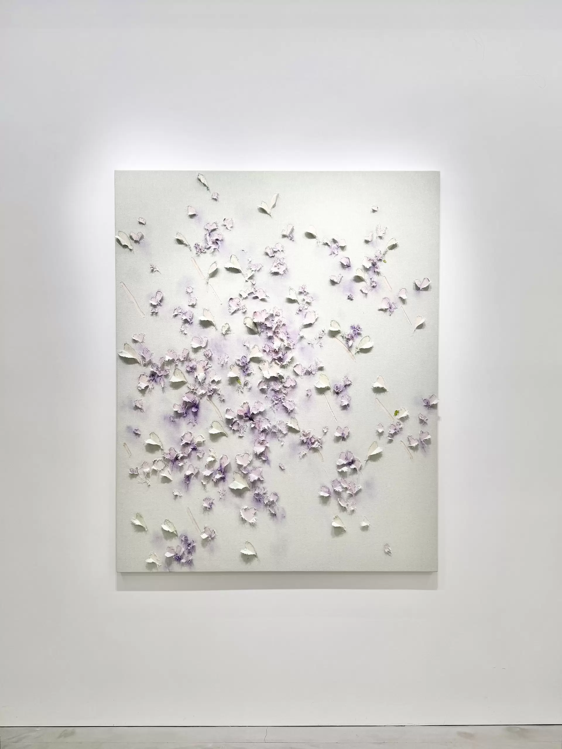 立体的な象と蝶のアート作品 120×120