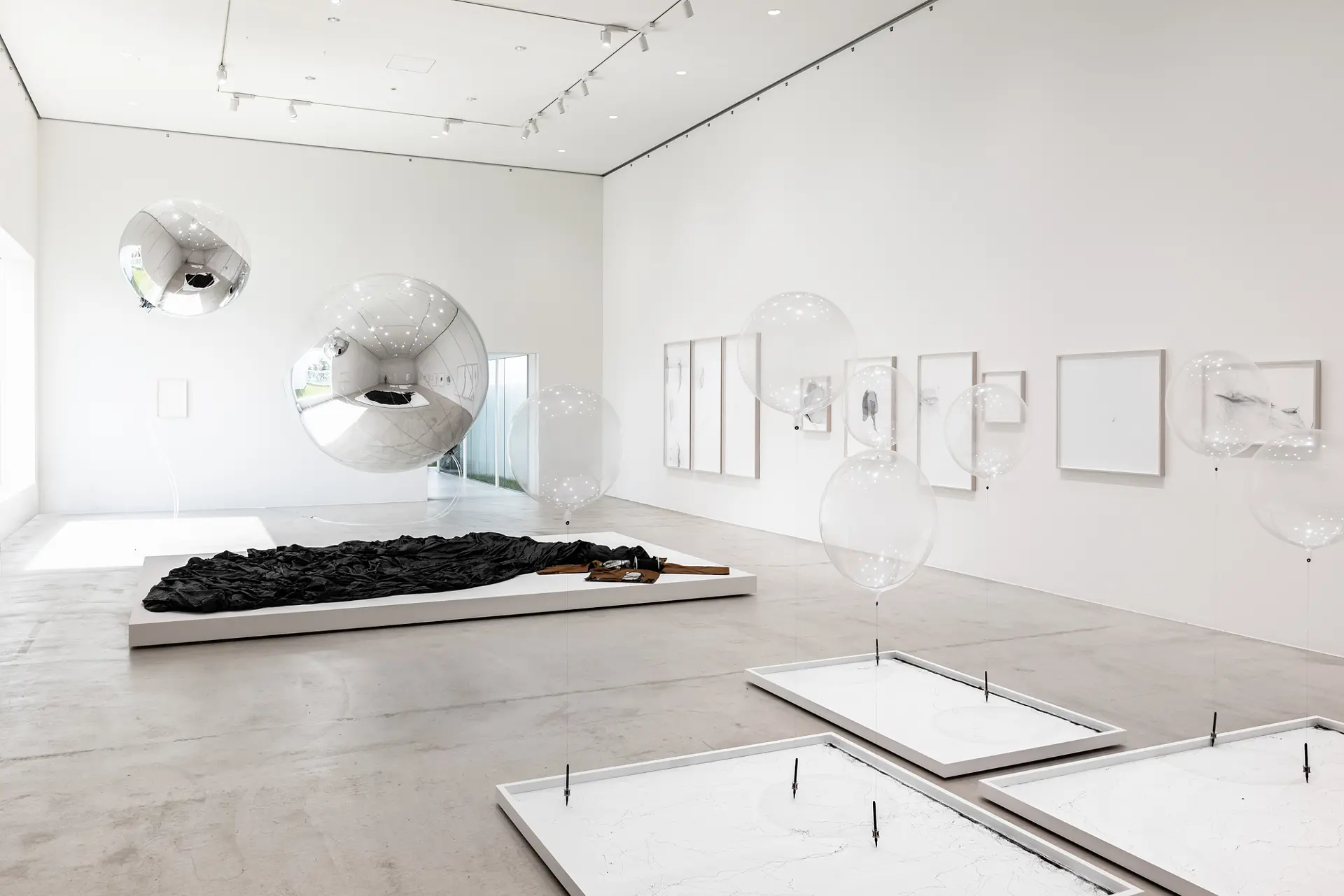 タイトル「Who？」　現代アート タイトル「Who？」 現代アート