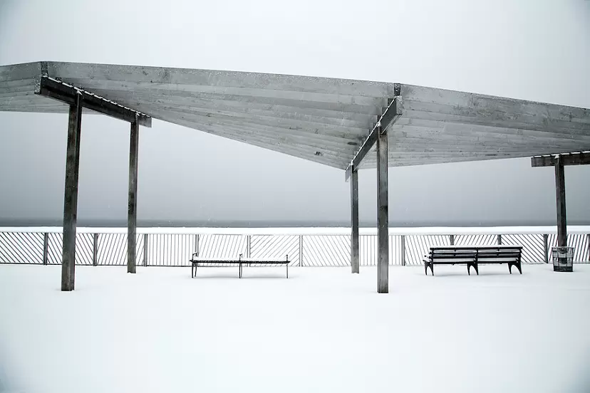 Unbeknown - winter beach
