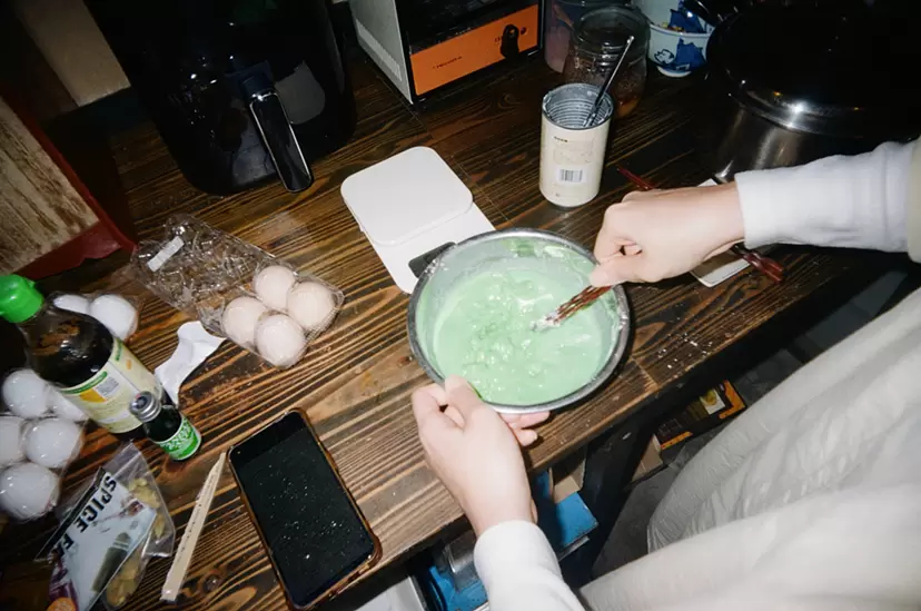 In the kitchen (III)