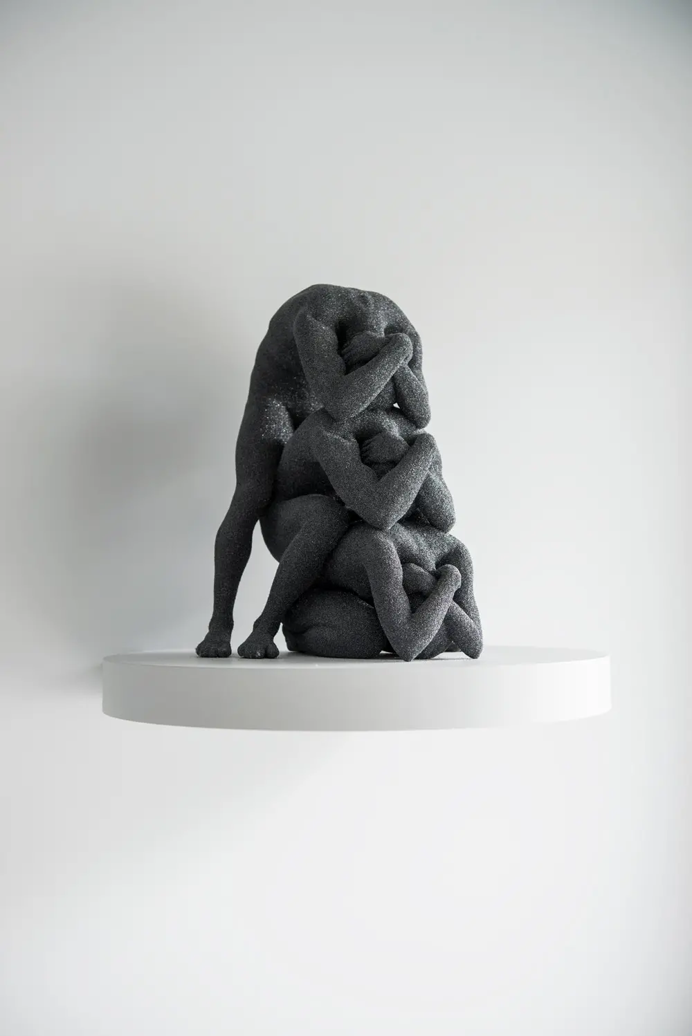 Totem(1/3_Black Si_VESSEL) by 名和 晃平 | 現代アートの販売・通販