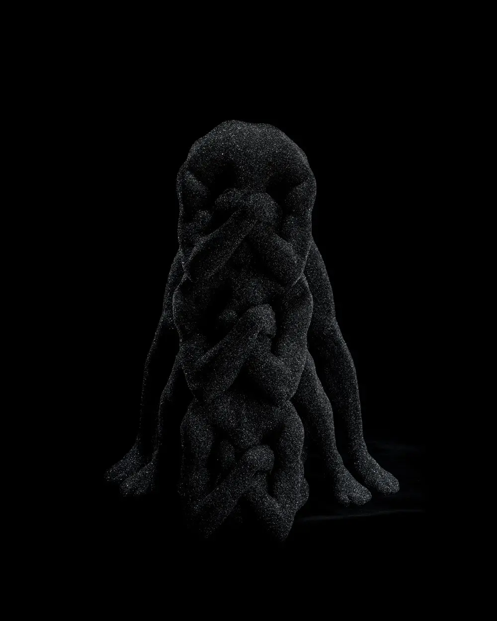 Totem(1/3_Black Si_VESSEL) by 名和 晃平 | 現代アートの販売・通販