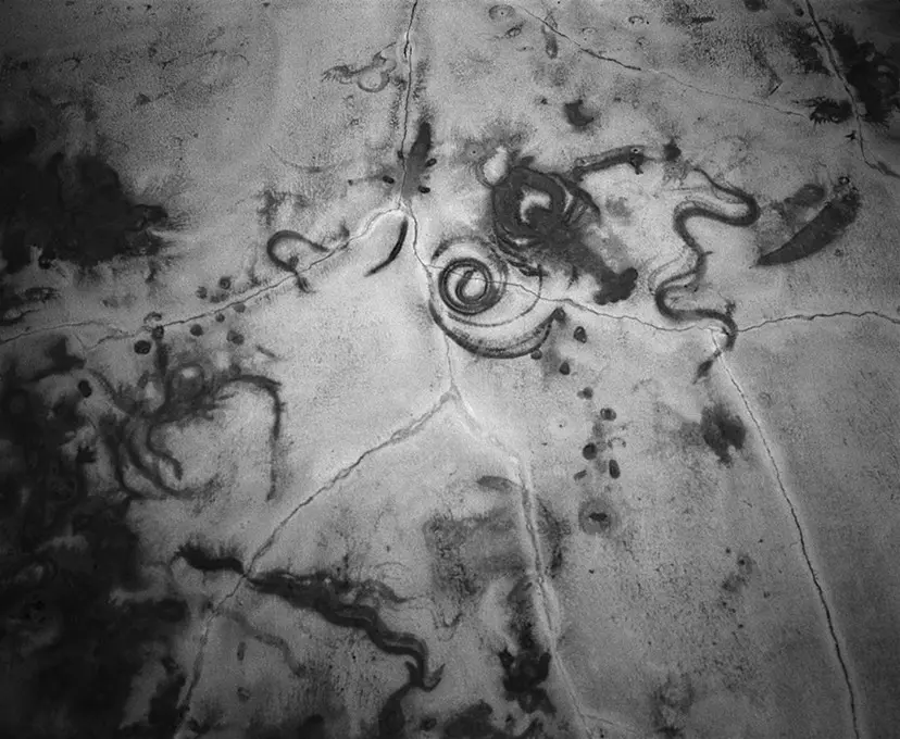 梅ヶ丘墓情 #06 by Nobuyoshi Araki
