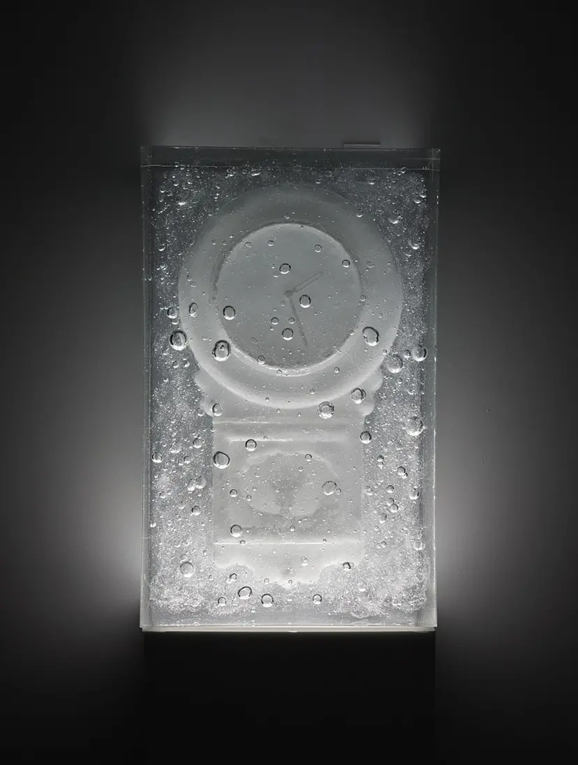 waiting for awakening -wall clock- by 宮永愛子