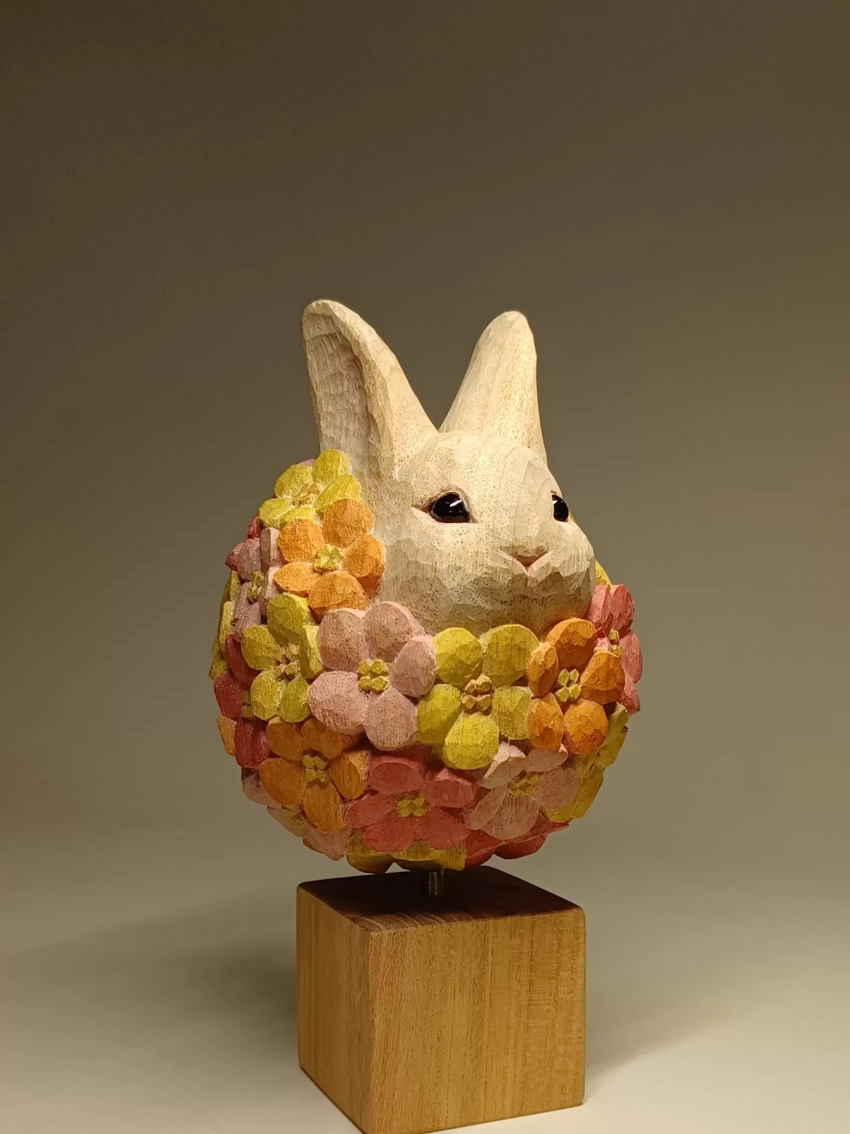 石木文　春のオーバル　未使用　花　うさぎ　てふてふ 花咲けるウサギ by 山岡 紀文 | ArtSticker