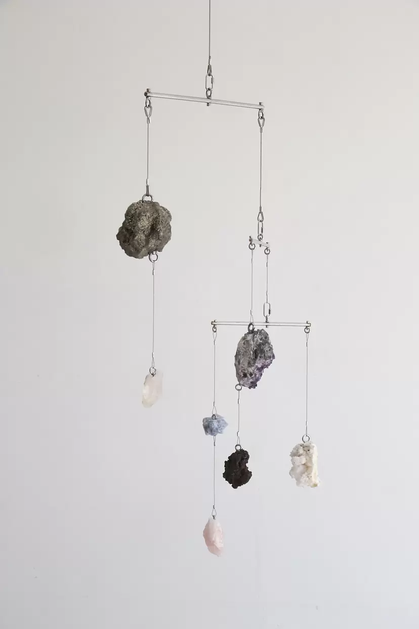Floating minerals #2 by 表 良樹