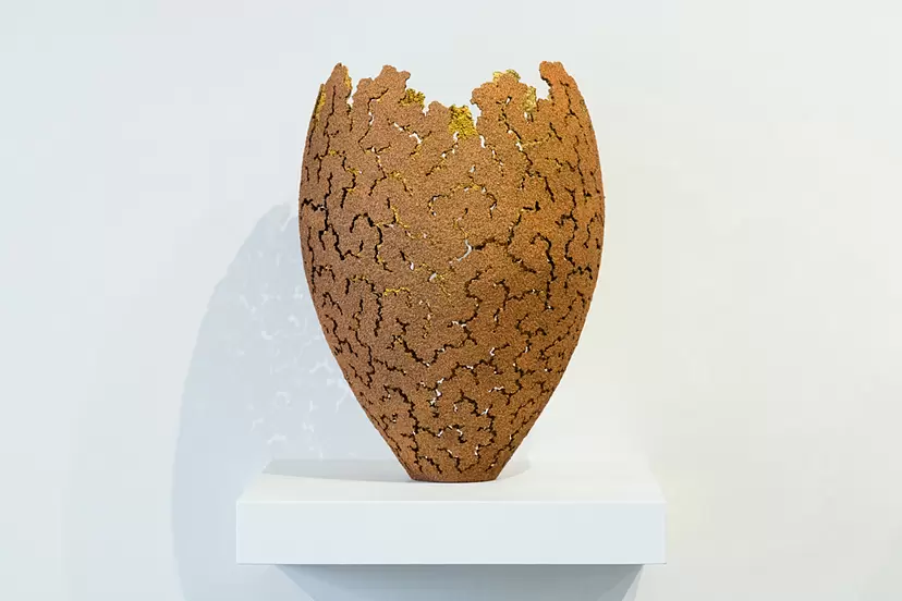 Biophilia; Red Hatch Vase by Kazuhiro Toyama