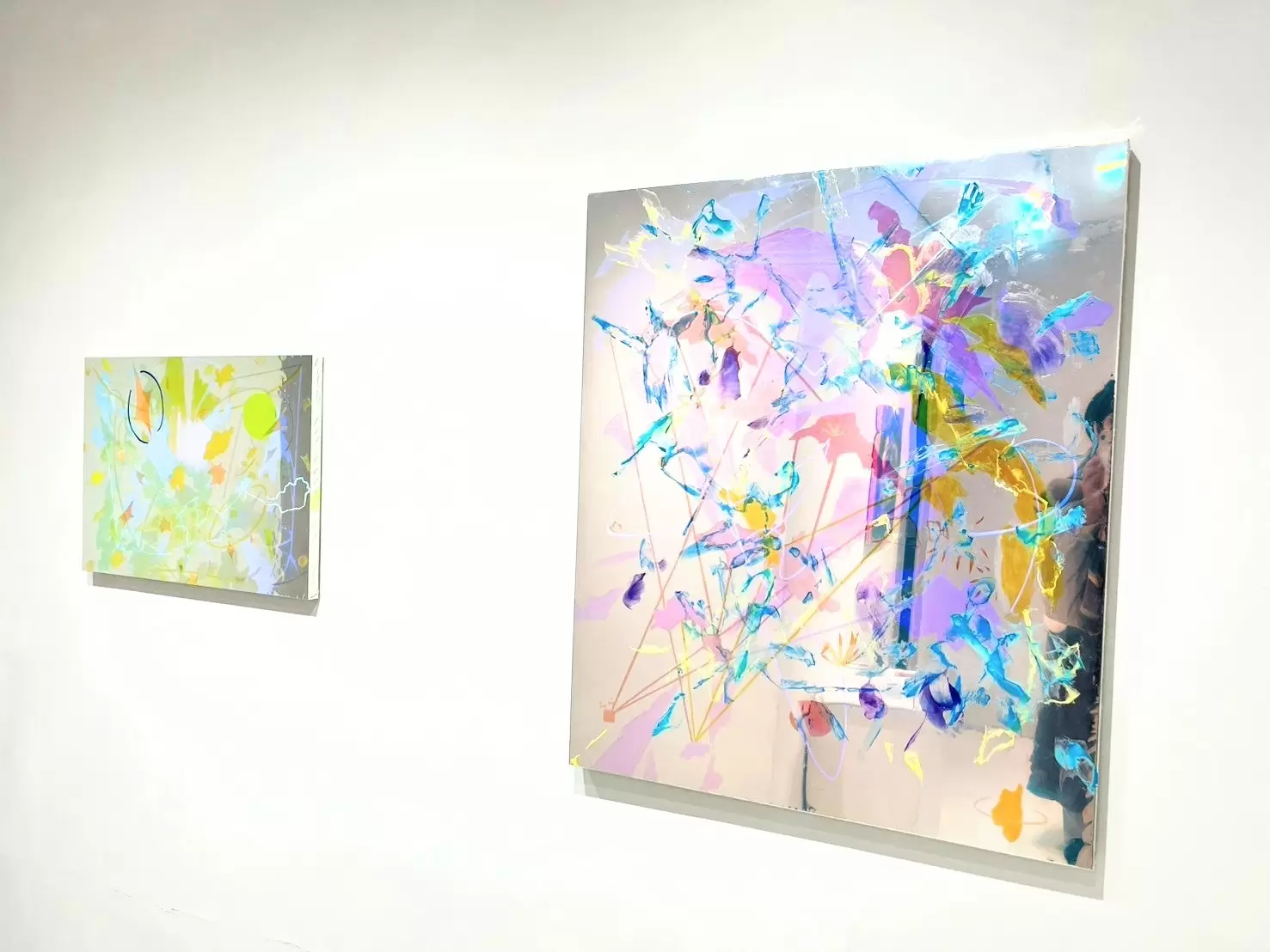 油彩 ポートレート 絵画 カフェで美しい若い女性の油絵のポートレート。現代絵画。の写真