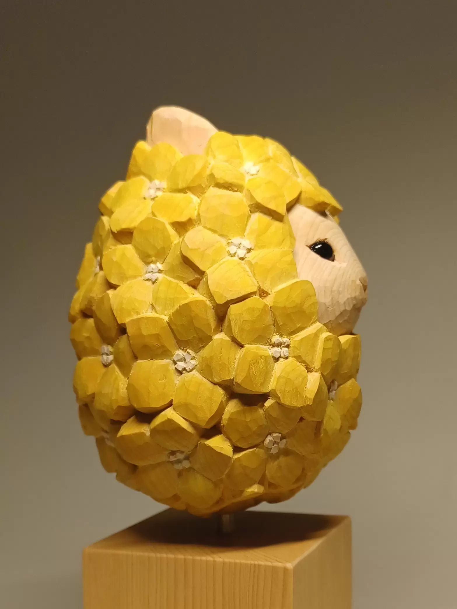 花咲けるウサギ by 山岡 紀文 | 現代アートの販売・通販 | ArtSticker