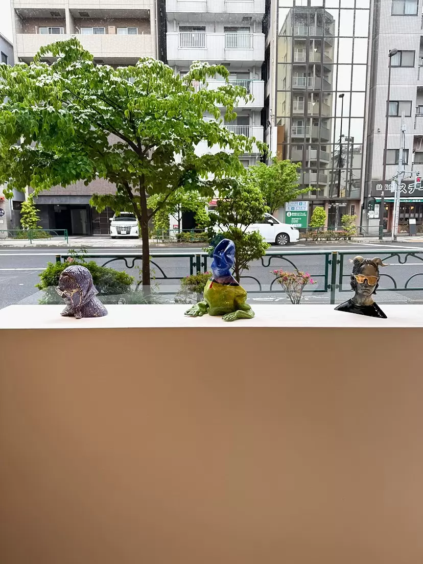 現代アート 漆芸 母子像 秋山沙走武「母子像」乾漆彫刻レリーフ額 絵画買取・販売の小竹美術