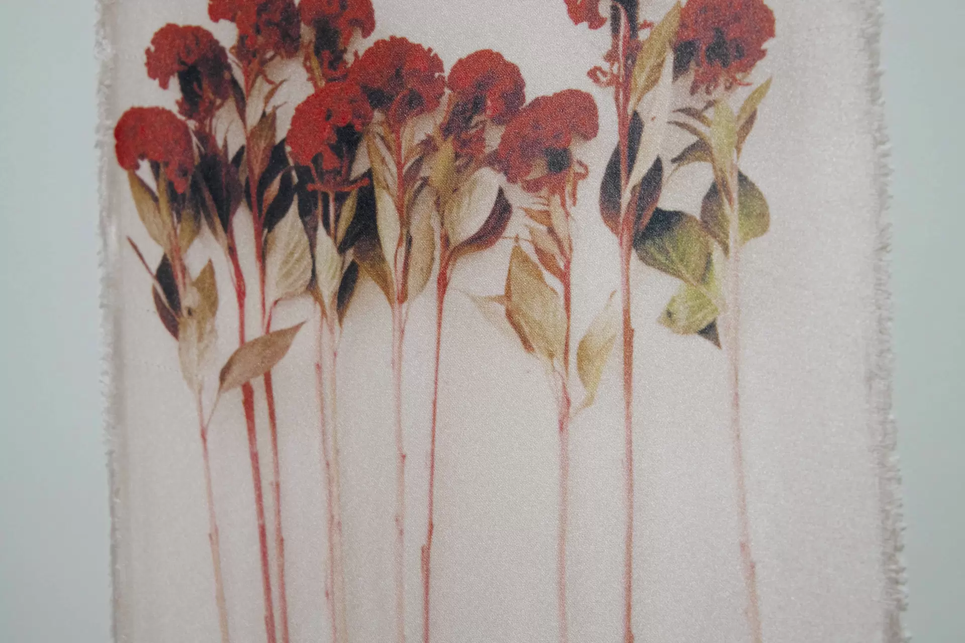 Swaying Flowers_16 by 遠藤文香 | 現代アートの販売・通販 | ArtSticker