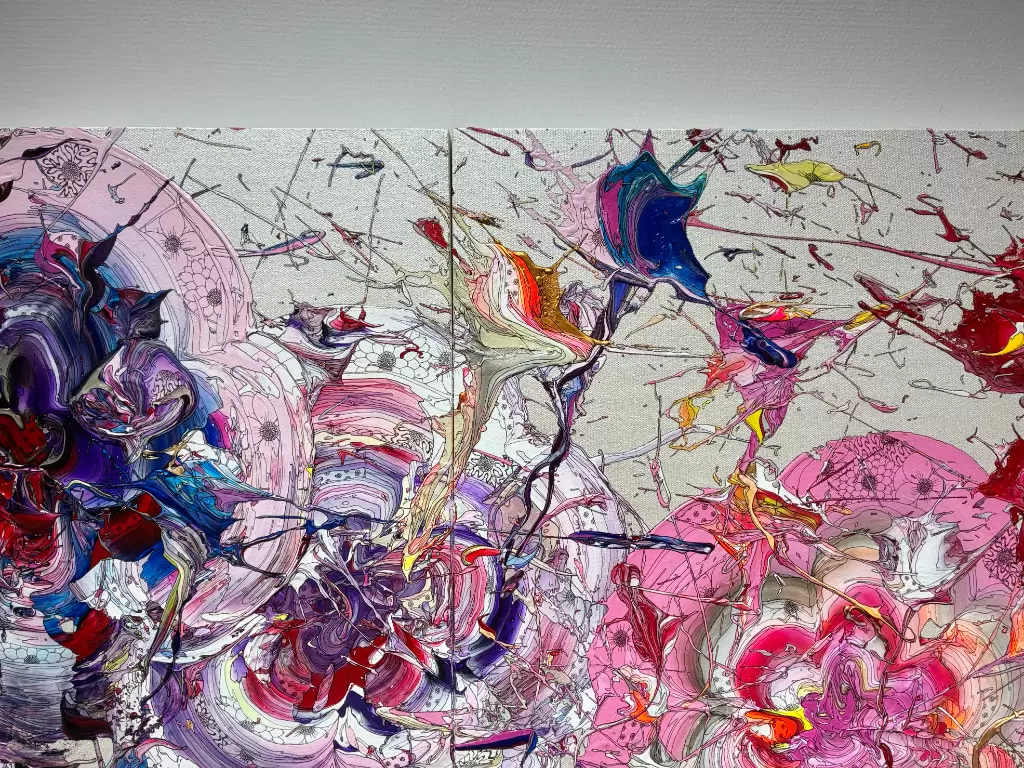 Abstract Flowers 250422 (Pearl White x Colourful) by 奥田雄太