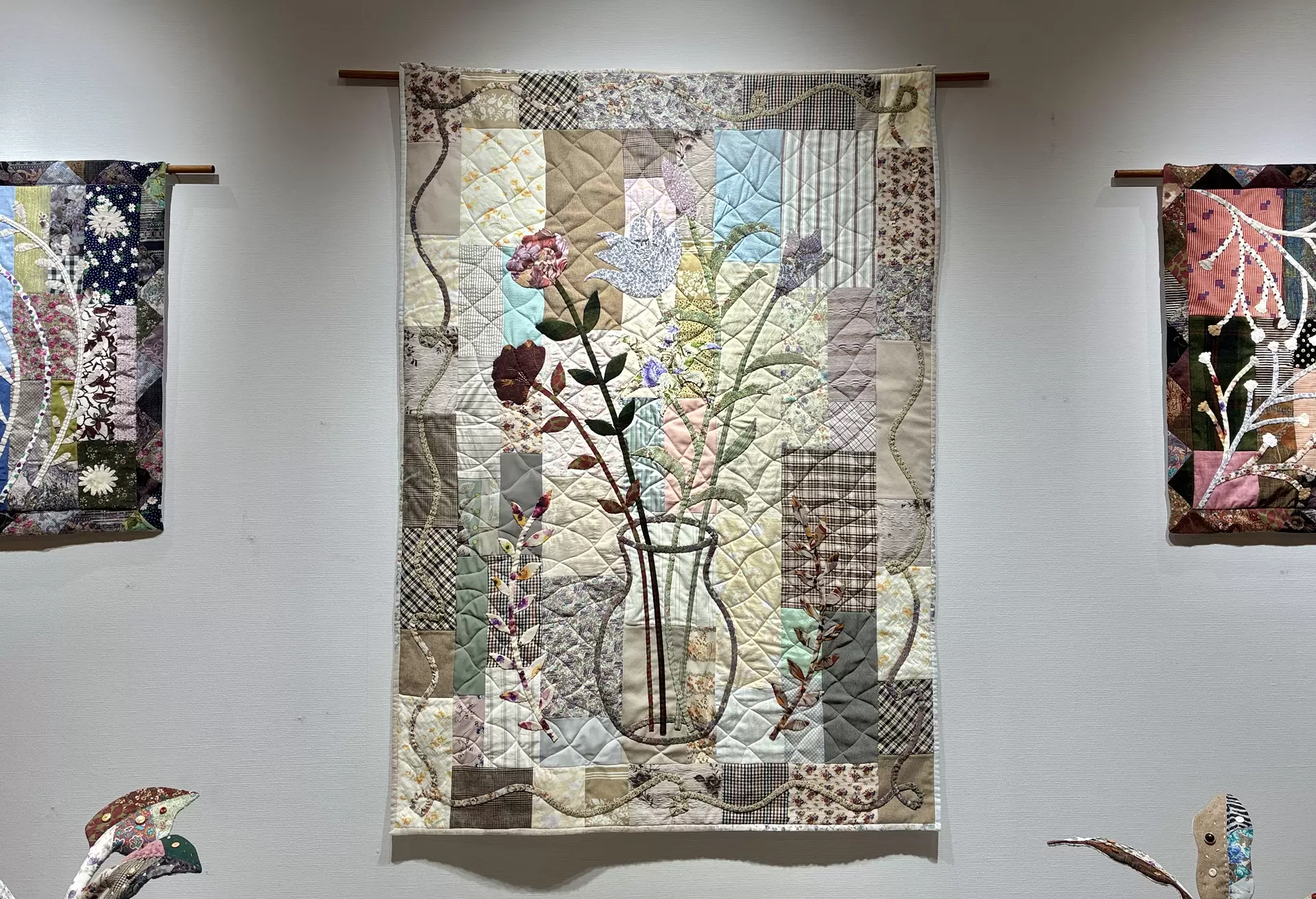 Flower Garden of Old Clothes / 花を飾るキルト