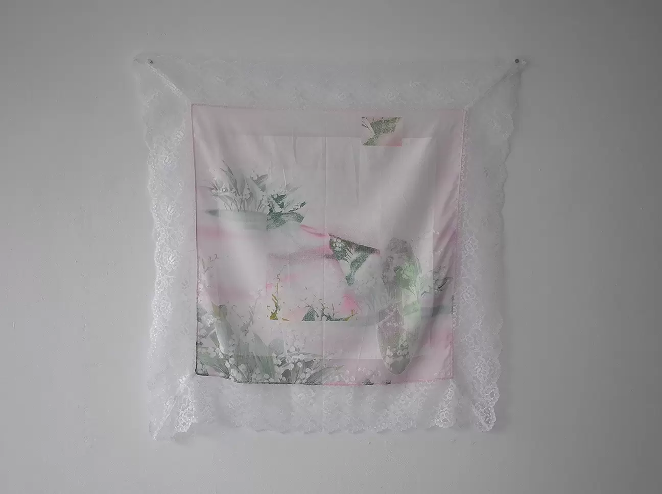 background and frame; Suzuran's handkerchief