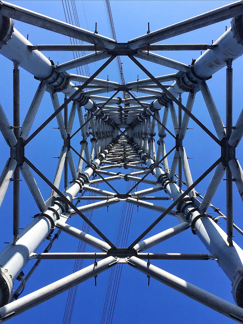 Steel tower by Yasuhito Shigaki