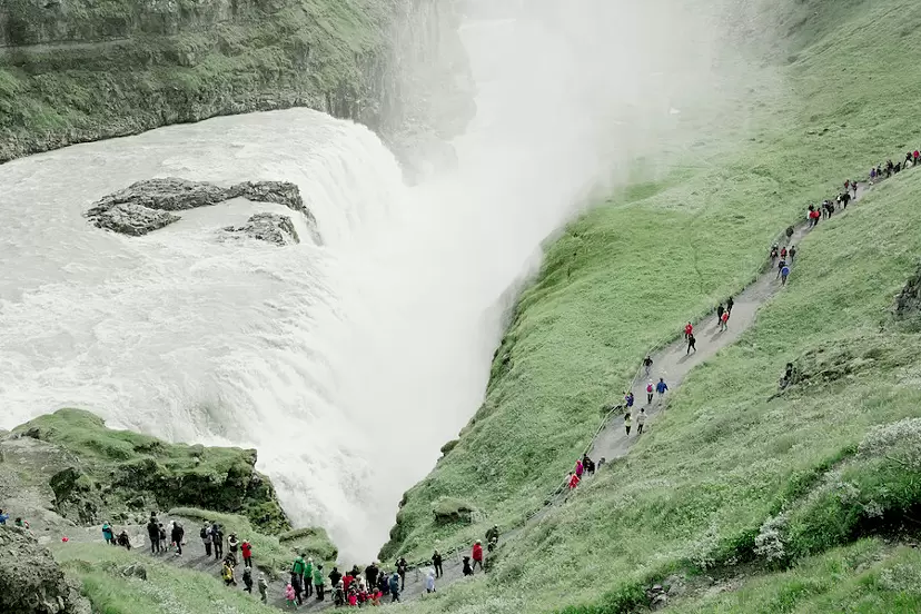 In between - Iceland by Yoko Naito