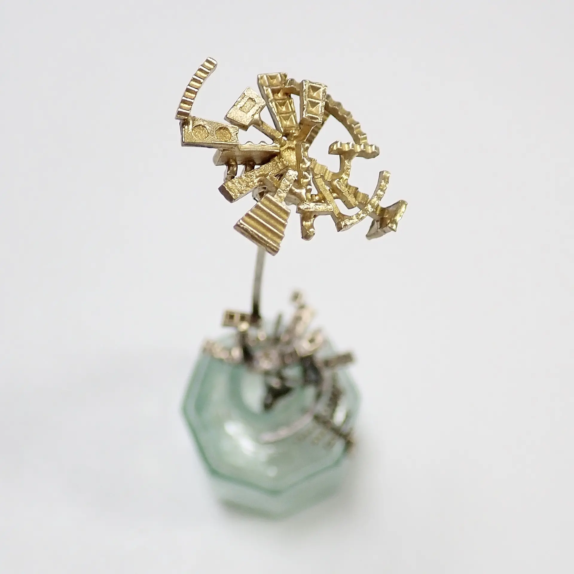 grow-flower- by 久野彩子 | 現代アートの販売・通販 | ArtSticker